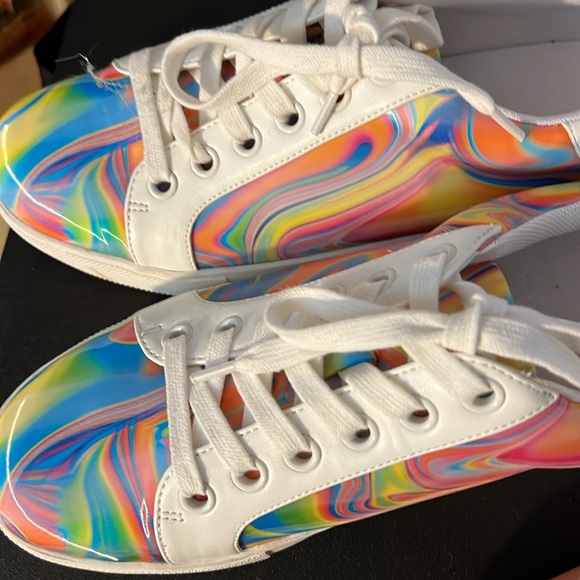 Bundle of Two Shoes - Picture 3 of 8